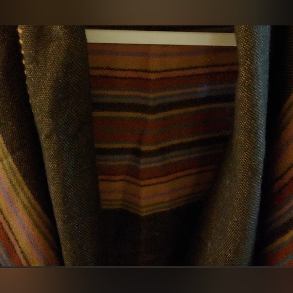 Tribal Poncho/Vest With Pockets - Picture 4 of 11